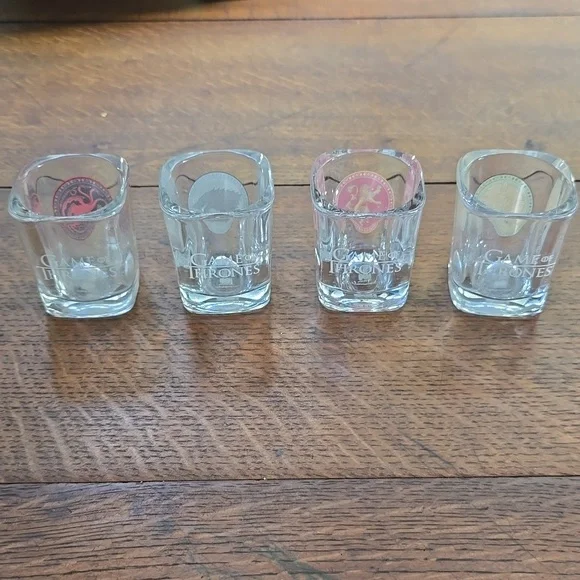 Game of Thrones HBO Shot Glass Set - GRRM - Lannister, Stark, Targaryen, Tyrell - Picture 2 of 2